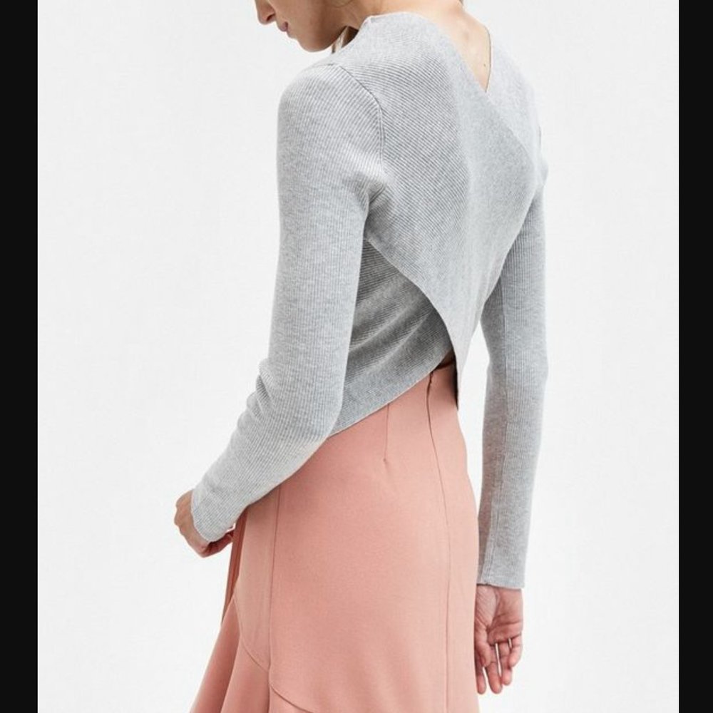 Which We Want Crossback Sweater in Grey Size M